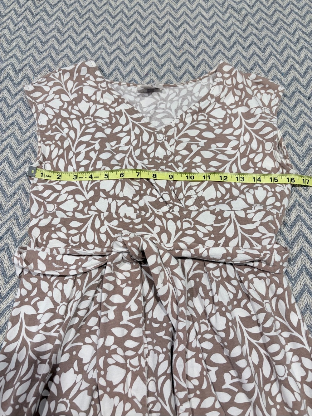 LOFT Taupe & White Leaf-Print V-Neck Mini Dress - Picture 6 of 9